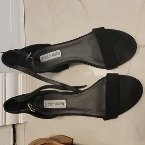 Steve Madden sandals